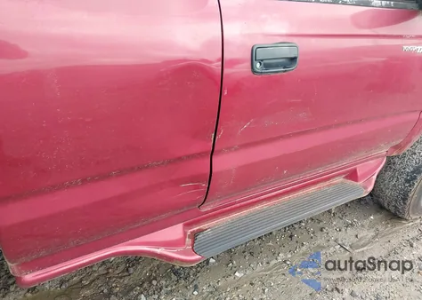 2000 Toyota Tacoma Prerunner z USA, uszkodzony, nr VIN 4TASM92N5YZ674688